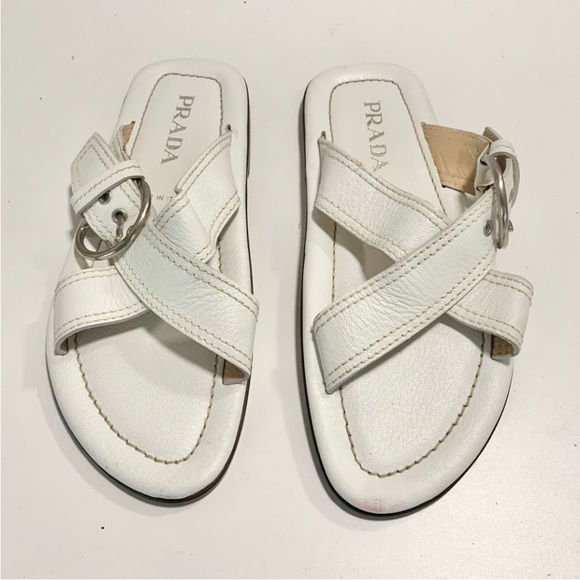 Prada leather sandals. - Picture 2 of 8